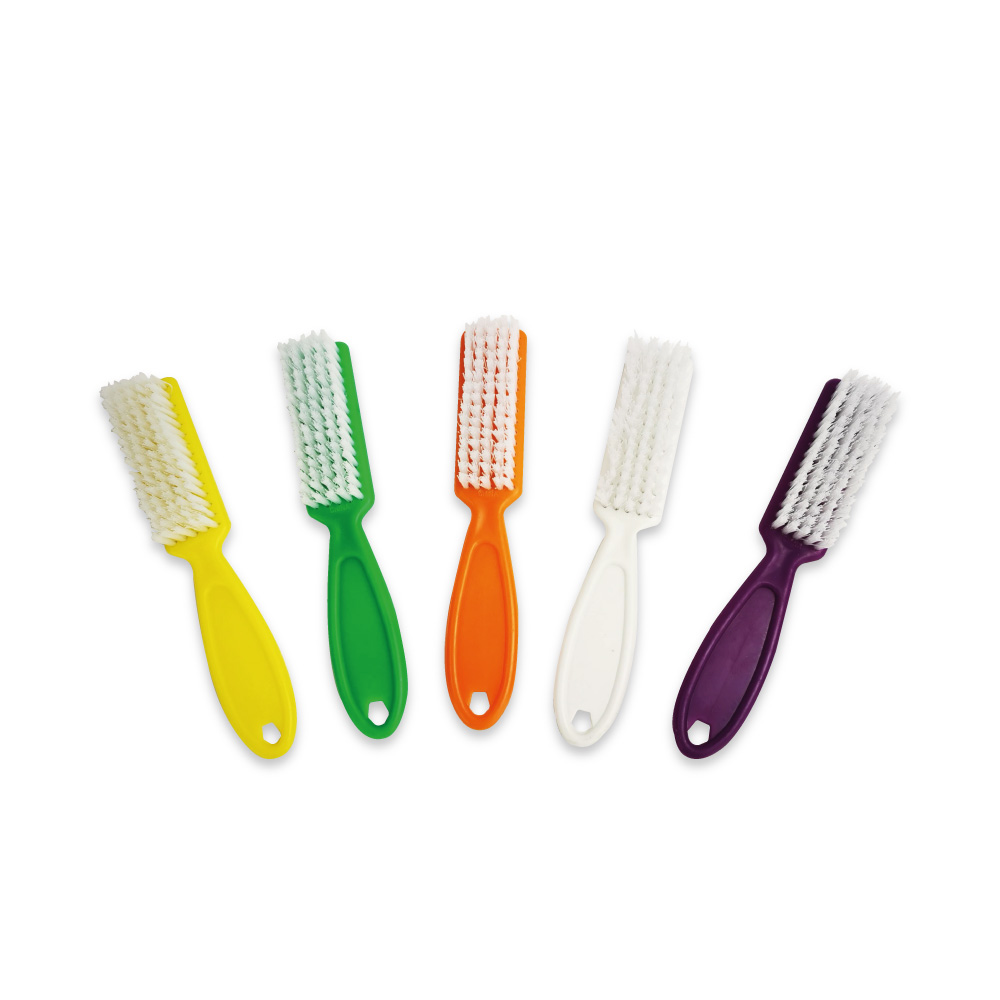 [90-240] Brosse pour les ongles (1)